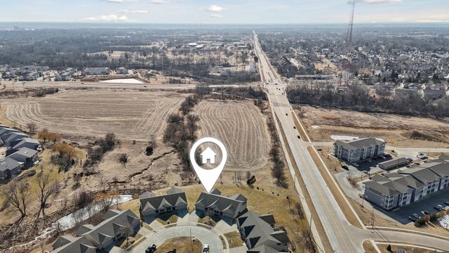 3520 Black Lion Circle NA, Bettendorf, IA 52722