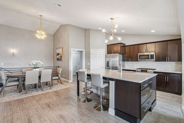 3520 Black Lion Circle NA, Bettendorf, IA 52722