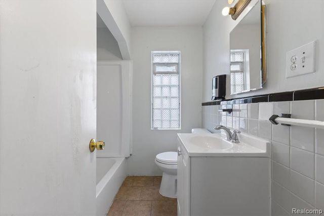 11430 Minock Street, Detroit, MI 48228