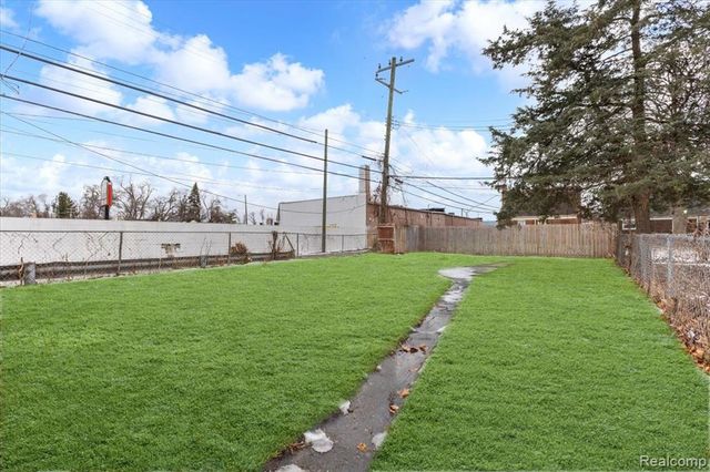 11430 Minock Street, Detroit, MI 48228