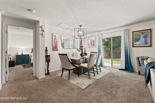 8949 OXFORDSHIRE Drive, Jacksonville, FL 32219