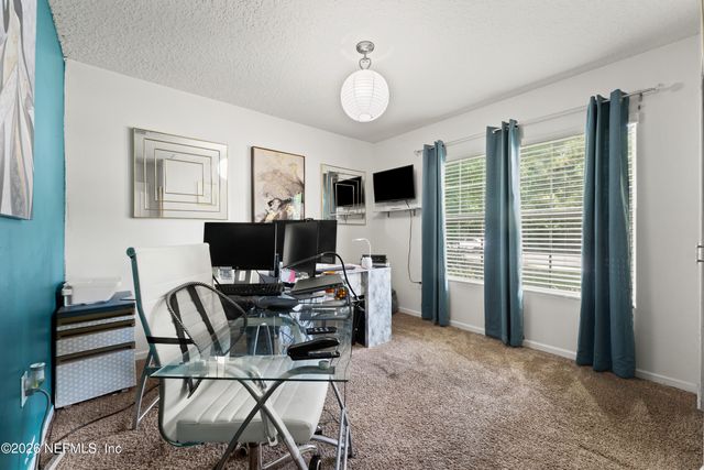 8949 OXFORDSHIRE Drive, Jacksonville, FL 32219