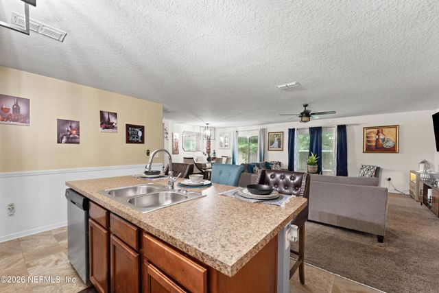 8949 OXFORDSHIRE Drive, Jacksonville, FL 32219