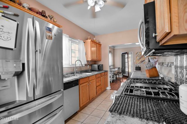 913 Altamont Avenue, Schenectady, NY 12303