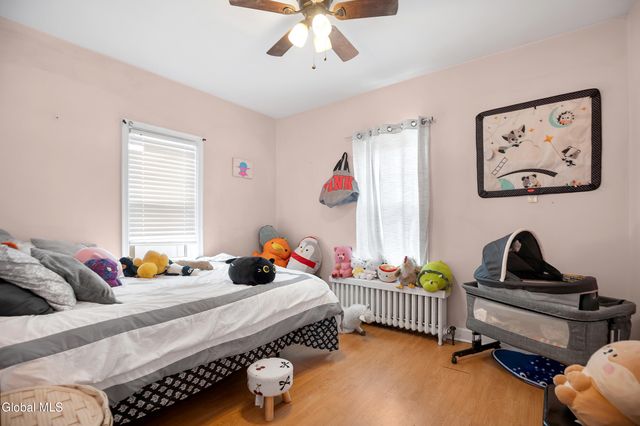 913 Altamont Avenue, Schenectady, NY 12303