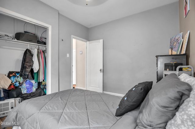 913 Altamont Avenue, Schenectady, NY 12303
