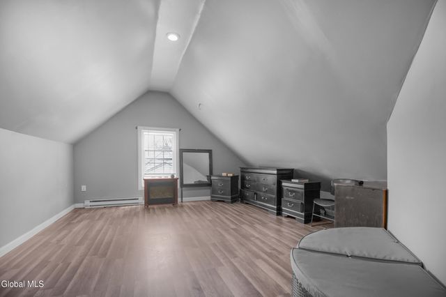 913 Altamont Avenue, Schenectady, NY 12303