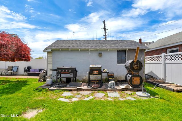 913 Altamont Avenue, Schenectady, NY 12303
