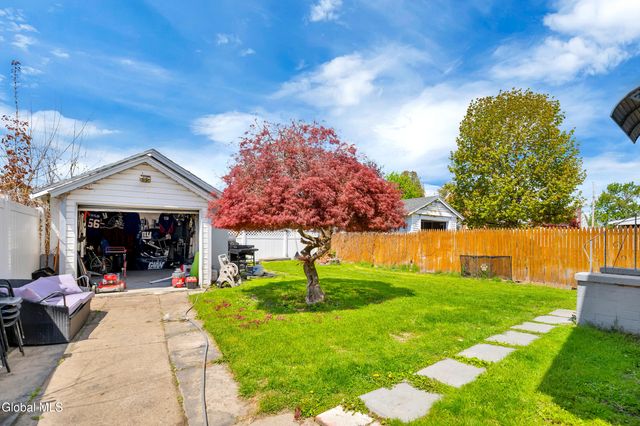913 Altamont Avenue, Schenectady, NY 12303