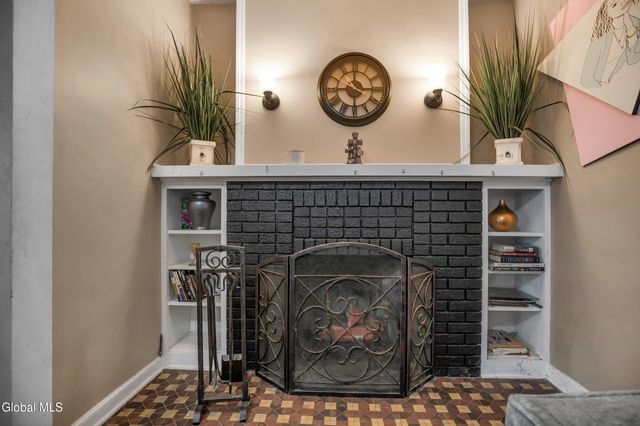 913 Altamont Avenue, Schenectady, NY 12303