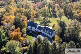 213 Cranbury Neck Road, Plainsboro, NJ 08512