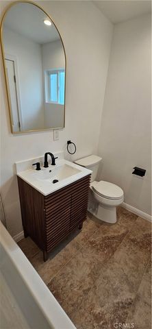 6838 Bacarro A, Long Beach, CA 90815