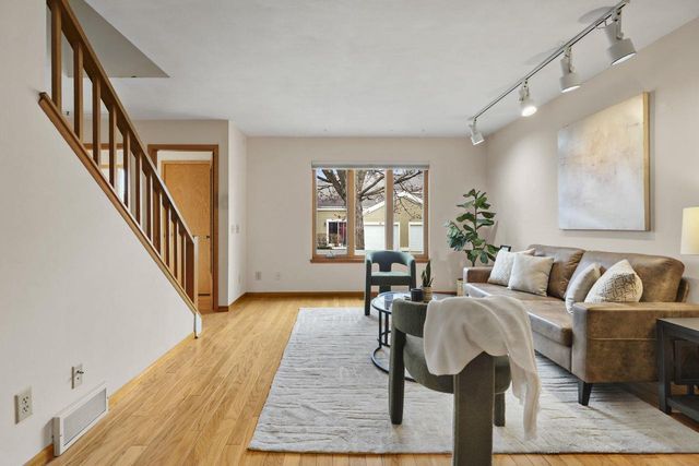 19 Red Maple Trail, Madison, WI 53717