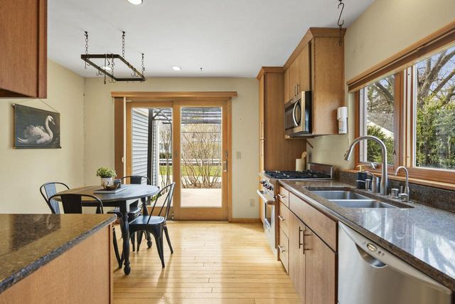 19 Red Maple Trail, Madison, WI 53717
