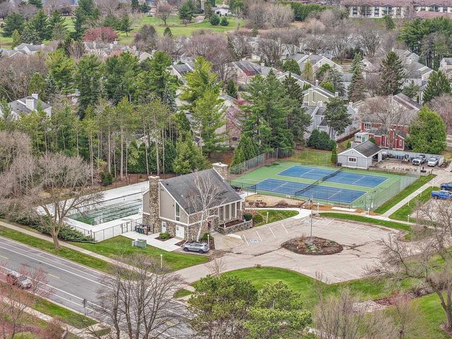 19 Red Maple Trail, Madison, WI 53717