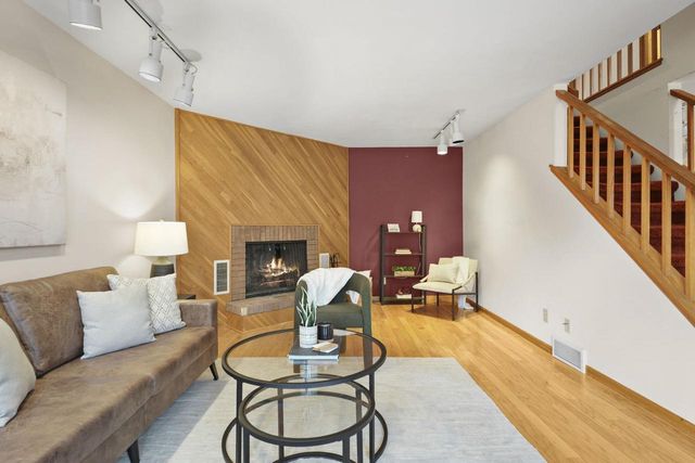 19 Red Maple Trail, Madison, WI 53717