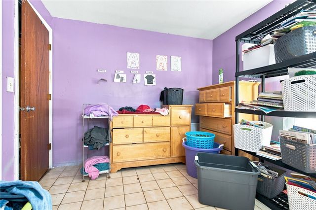 23 Hornbeam Drive, Cranston, RI 02921