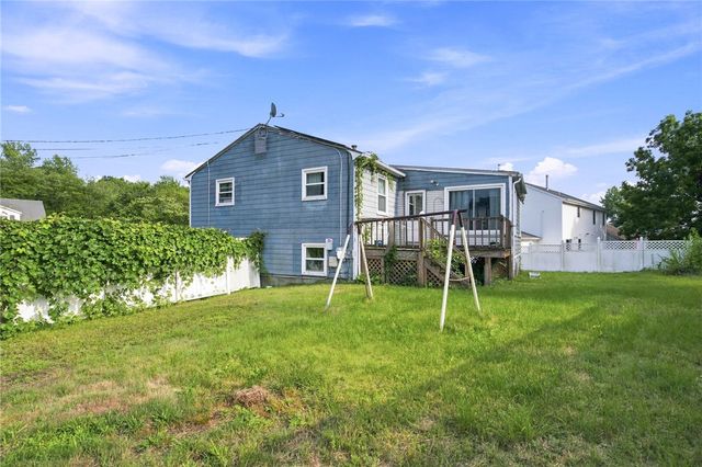 23 Hornbeam Drive, Cranston, RI 02921
