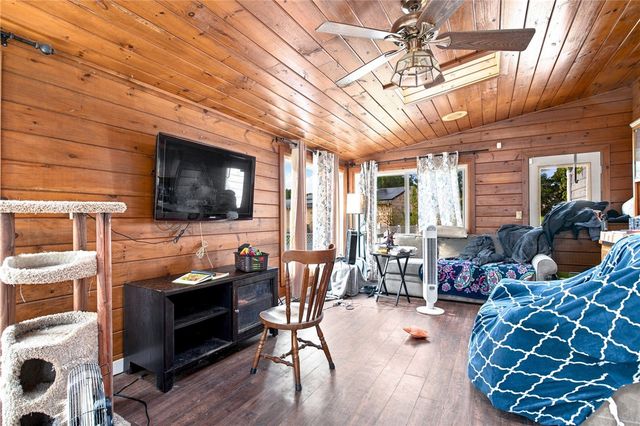 23 Hornbeam Drive, Cranston, RI 02921