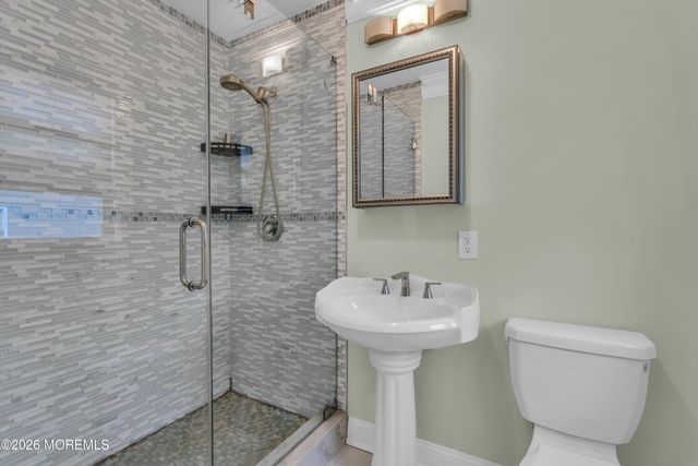 78 Woodland Avenue, Keansburg, NJ 07734