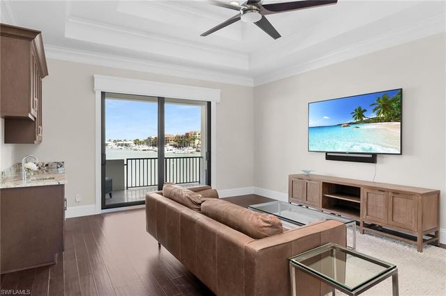 710 Tigertail CT, Marco Island, FL 34145