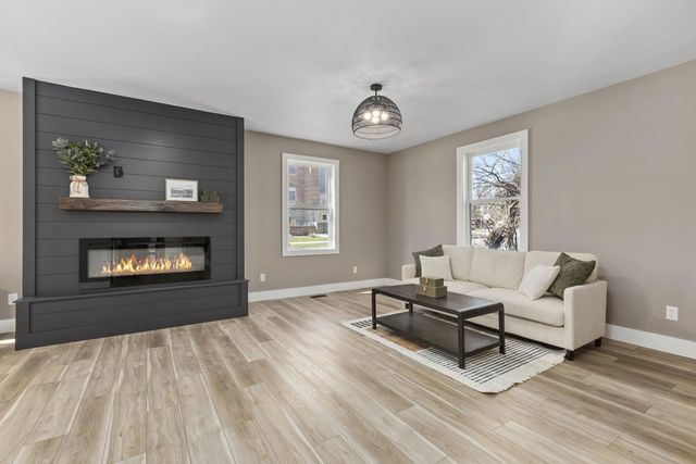 101 Erie Street, Valparaiso, IN 46383