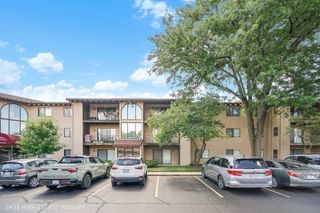 21W581 North Avenue 30, Lombard, IL 60148