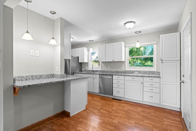 16633 Temple Drive N, Minnetonka, MN 55345