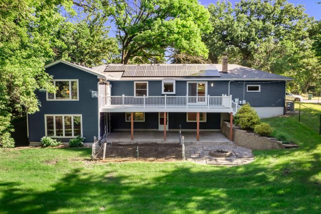 16633 Temple Drive N, Minnetonka, MN 55345