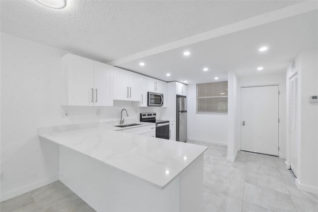 3751 Environ Boulevard 243, Lauderhill, FL 33319