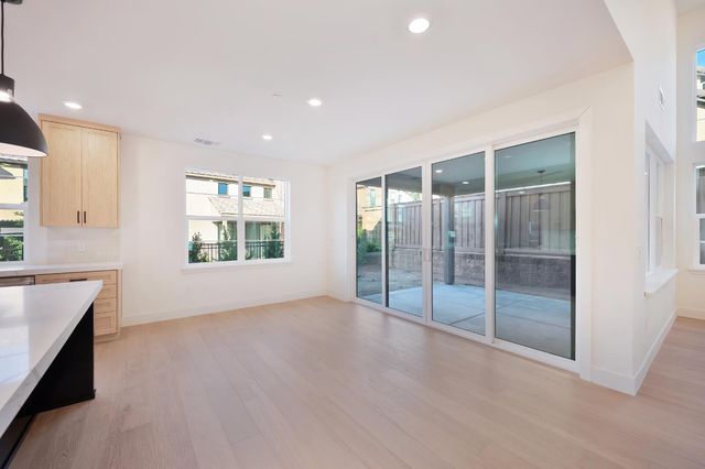 8468 Sun View Cir, Granite Bay, CA 95746