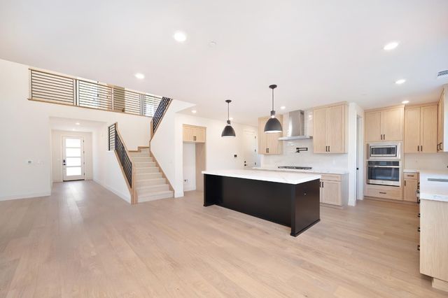 8468 Sun View Cir, Granite Bay, CA 95746