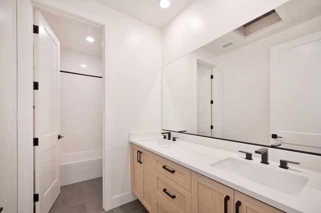8468 Sun View Cir, Granite Bay, CA 95746