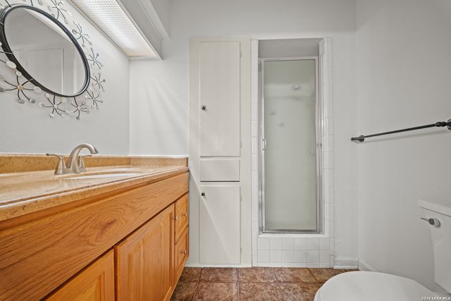 7246 HICKORY GROVE DR, San Antonio, TX 78227