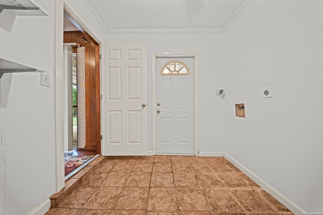 7246 HICKORY GROVE DR, San Antonio, TX 78227