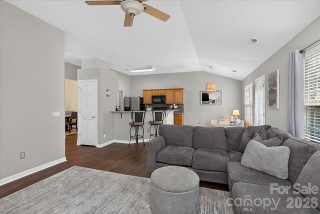 9407 Thatcher Hall Court, Charlotte, NC 28277