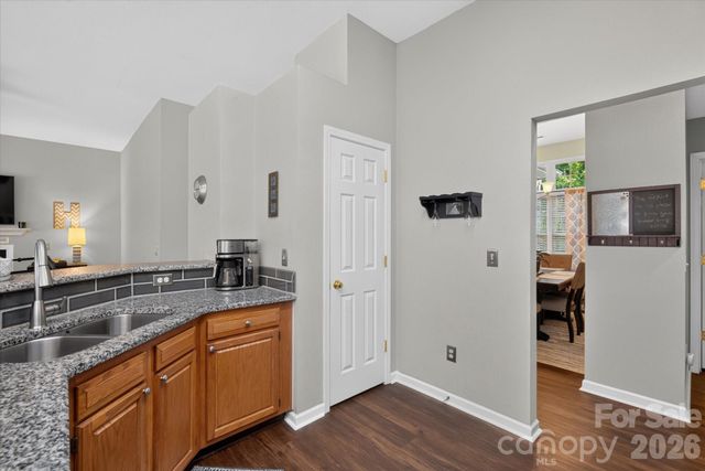 9407 Thatcher Hall Court, Charlotte, NC 28277