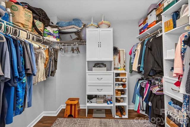 9407 Thatcher Hall Court, Charlotte, NC 28277