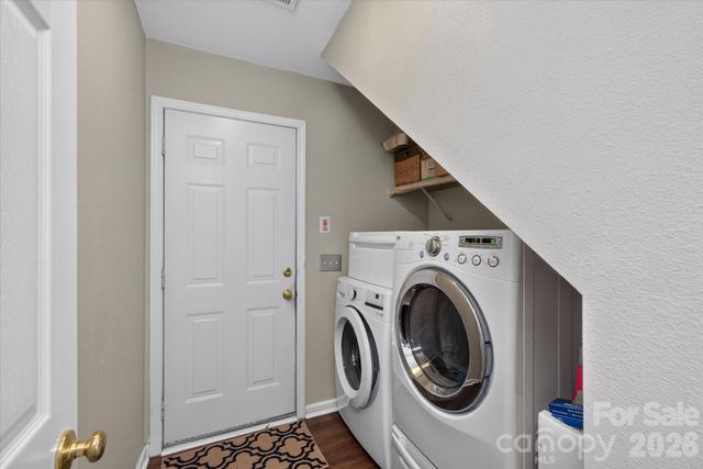 9407 Thatcher Hall Court, Charlotte, NC 28277