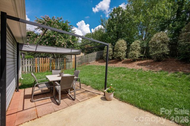 9407 Thatcher Hall Court, Charlotte, NC 28277