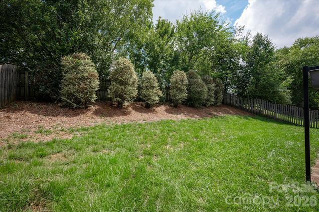 9407 Thatcher Hall Court, Charlotte, NC 28277