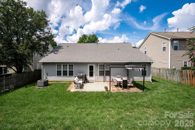 9407 Thatcher Hall Court, Charlotte, NC 28277