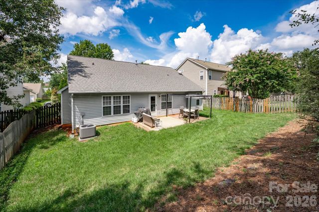 9407 Thatcher Hall Court, Charlotte, NC 28277