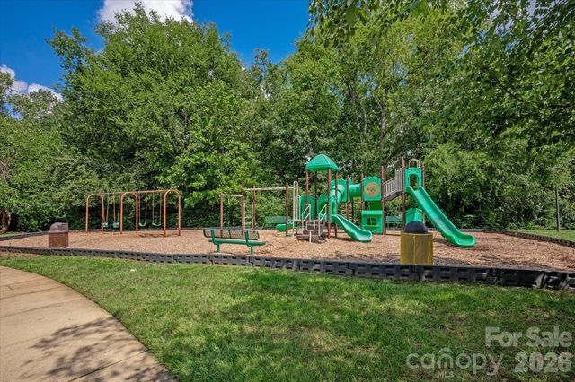 9407 Thatcher Hall Court, Charlotte, NC 28277