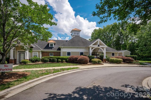 9407 Thatcher Hall Court, Charlotte, NC 28277