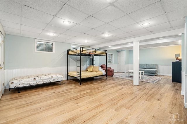 1309 Hawkins Court, St. Charles, IL 60174
