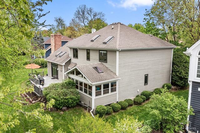 1309 Hawkins Court, St. Charles, IL 60174
