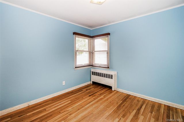 821 10th Street, West Babylon, NY 11704