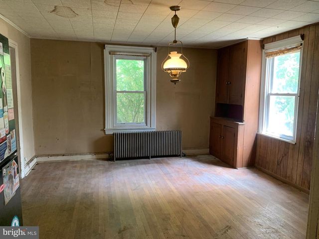 120 W BROAD ST, Malvern, PA 19355