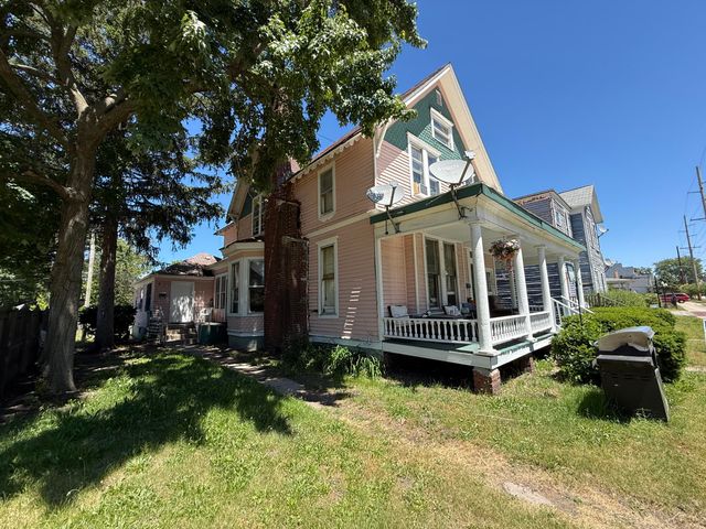 320 E 8th, Michigan City, IN 46360